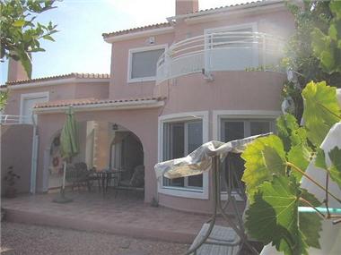 Villa / Detached for sale in Gata de Gorgos (Valencia)