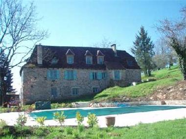 Stone House for sale in Beaulieu-sur-Dordogne (Region Limousin)