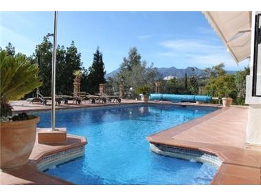 Villa for sale in El Rosario (Andalucia)