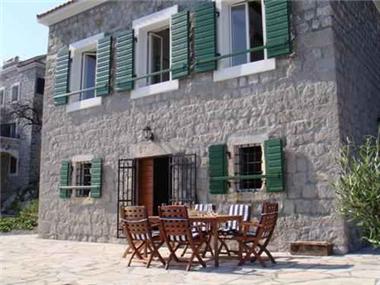 House for sale in Tivat (Montenegro)