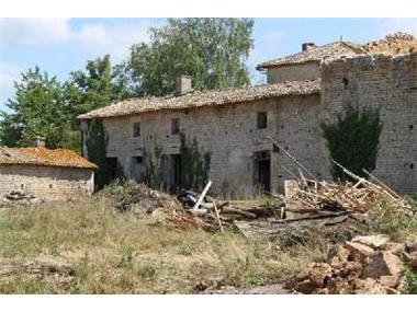 Group Of Buildings for sale in Melle (Poitou-Charentes)