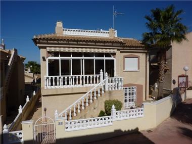 Villa / Detached for sale in Algorfa (Valencia)