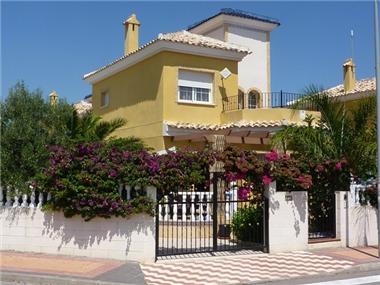 Villa / Detached for sale in Algorfa (Valencia)