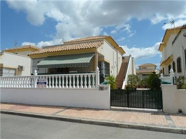 Villa / Detached for sale in Algorfa (Valencia)