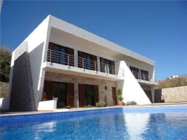Villa for sale in Foz do Arelho (Leiria)