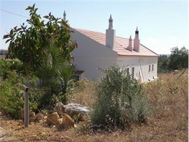 Villa for sale in Mexilhoeira Grande (Faro)