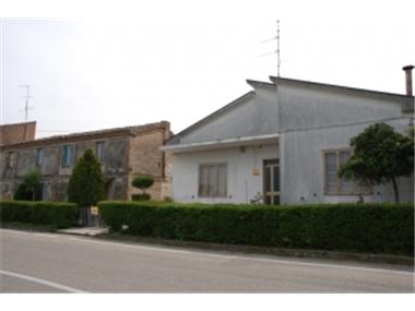 House/Villa for sale in Collecorvino (Regione Abruzzo)