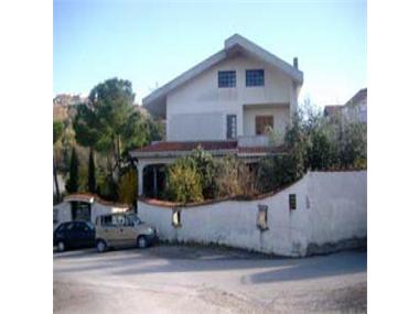 Villa for sale in Citta Sant'Angelo (Regione Abruzzo)
