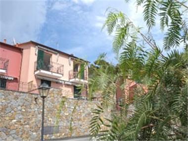 House/Villa for sale in Civezza (Liguria)
