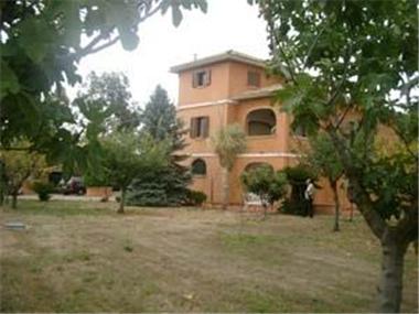 Villa for sale in Citta Sant'Angelo (Regione Abruzzo)