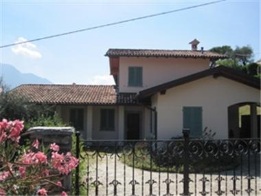 House/Villa for sale in Mezzegra (Regione Lombardia)