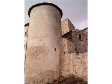 House/Villa for sale in Castel del Monte (Regione Abruzzo)