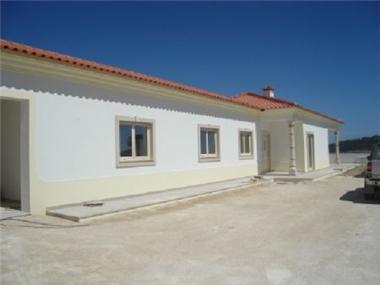 Villa for sale in Sao Martinho do Porto (Leiria)