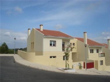 Villa for sale in Torres Vedras (Lisboa)