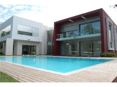 Villa for sale in Cascais (Lisboa)
