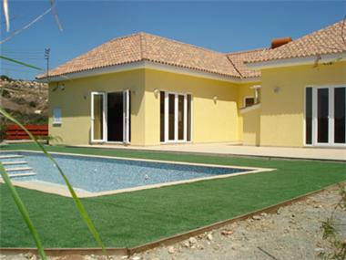 Detached Bungalow for sale in Pyrgos (Limassol)