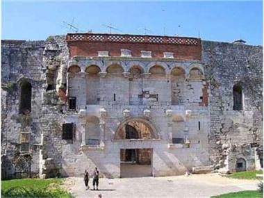 Apartment for sale in Split (Splitsko-Dalmatinska Zupanija)