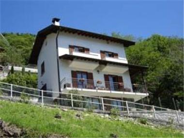 Villa for sale in Trezzone (Regione Lombardia)
