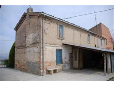Village House for sale in Collecorvino (Regione Abruzzo)