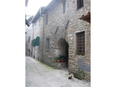 Stone House for sale in Borgo a Mozzano (Tuscany)