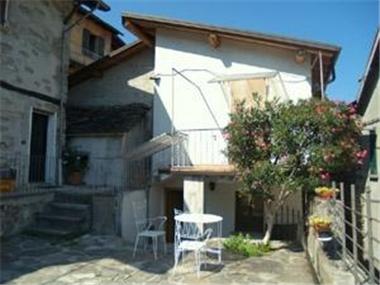 Semi-detached for sale in Pianello del Lario (Regione Lombardia)