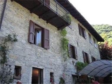 Stone House for sale in Argegno (Regione Lombardia)