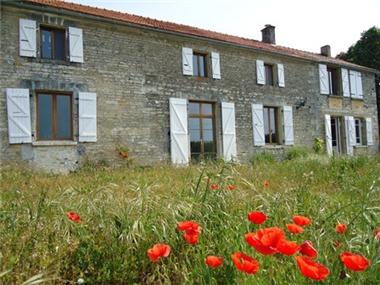 House for sale in Aigre (Poitou-Charentes)