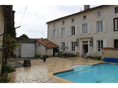 Maison De Ma�tre for sale in Aigre (Poitou-Charentes)