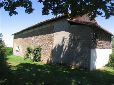 Barn_conversion for sale in Lalanne-Trie (Midi-Pyrenees)