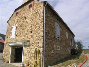Barn_conversion for sale in Oueilloux (Midi-Pyrenees)