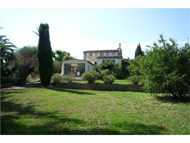 Villa for sale in Mougins