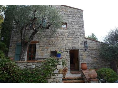House for sale in Grasse (Provence-Alpes-Cote d'Azur)