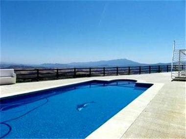 Finca for sale in Alozaina (Andalucia)