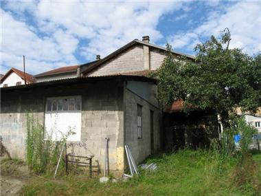 Hotel for sale in Tournay (Midi-Pyrenees)