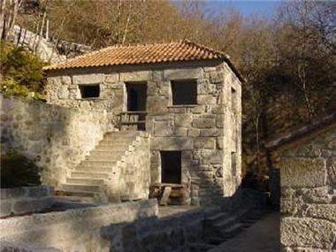 Farmhouse for sale in Povoa de Lanhoso (Braga)
