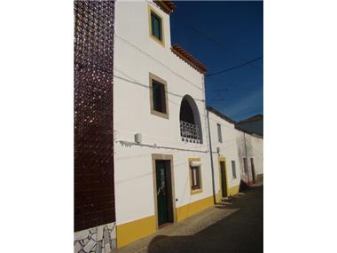 House / Ruin for sale in Crato e Martires (Portalegre)