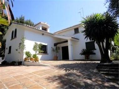 Villa for sale in Sierrezuela (Andalucia)