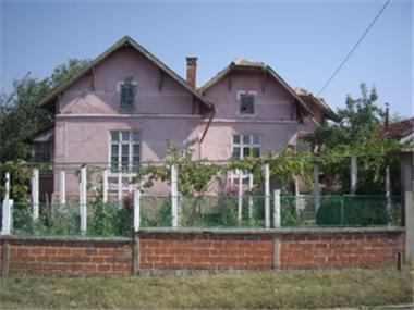 House for sale in Lom (Montana)