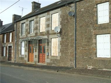 House for sale in Heusse (Basse-Normandie)