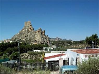 Villa for sale in Sax (Valencia)