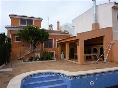 Semi Detached for sale in Formentera de Segura (Valencia)