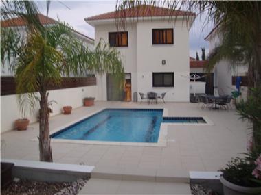 Villas for sale in Dhekelia Cantonment (Larnaca)