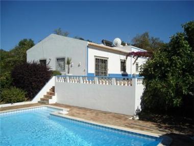 Villa for sale in Loule (Faro)