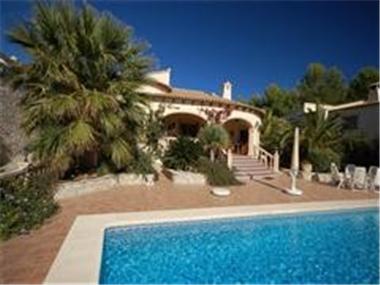 Villa for sale in Parcent (Valencia)