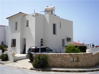 Villa for sale in Peyia (Paphos)