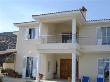 Villa for sale in Peyia (Paphos)
