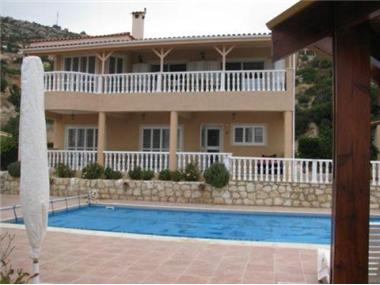 Villa for sale in Peyia (Paphos)