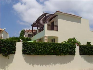 Villa for sale in Peyia (Paphos)