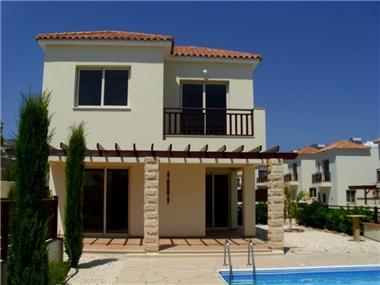 Villa for sale in Peyia (Paphos)