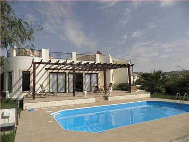 Bungalow for sale in Kouklia (Paphos)